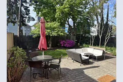 27 Young Street #1, Newport, RI 02840 - Photo 4