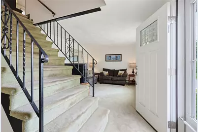 11 Lynde Street, Providence, RI 02908 - Photo 14