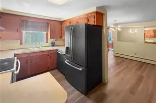 54 Burnett St, Johnston, RI 02919 - Photo 12