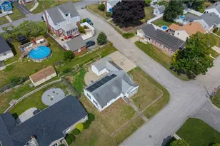 54 Burnett St, Johnston, RI 02919 - Photo 4