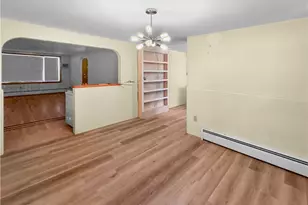 54 Burnett St, Johnston, RI 02919 - Photo 10