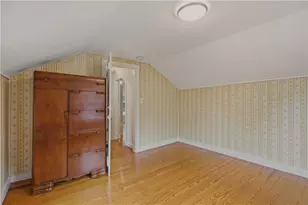 26 Freebody St, Newport, RI 02840 - Photo 24