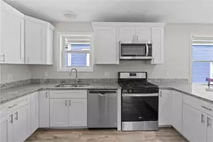 42 Arch St, Providence, RI 02907 - Photo 14
