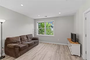 42 Arch St, Providence, RI 02907 - Photo 8