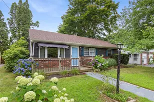 8 Hampden Rd, Bristol, RI 02809 - Photo 1