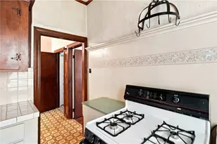 334 Middle Hwy, Barrington, RI 02806 - Photo 22