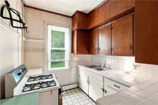 334 Middle Hwy, Barrington, RI 02806 - Photo 20