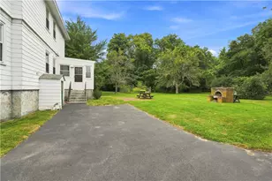 334 Middle Hwy, Barrington, RI 02806 - Photo 38