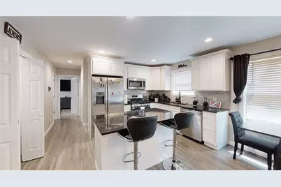 39 Derry Street, Providence, RI 02908 - Photo 2