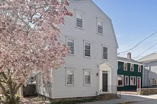 31 Thames St, Newport, RI 02840 - Photo 1