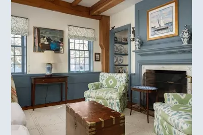 31 Thames Street, Newport, RI 02840 - Photo 2
