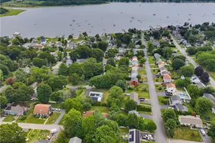7 Broadview Ave, Bristol, RI 02809 - Photo 2