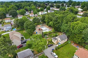 7 Broadview Ave, Bristol, RI 02809 - Photo 18