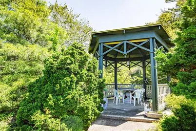 35 Chastellux Avenue #J, Newport, RI 02840 - Photo 26