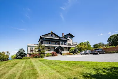 35 Chastellux Avenue #J, Newport, RI 02840 - Photo 1