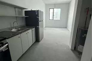536 Smith St, Providence, RI 02908 - Photo 2