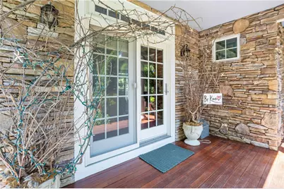 93 Kickemuit Avenue, Bristol, RI 02809 - Photo 8