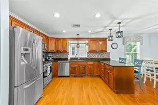 42 Leighas Ln, Coventry, RI 02816 - Photo 6