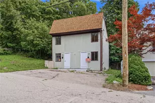 27 South St, West Warwick, RI 02893 - Photo 20