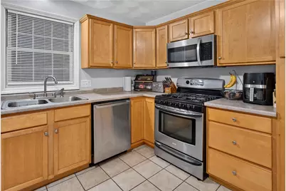 87 North Bend Street #9, Pawtucket, RI 02860 - Photo 8
