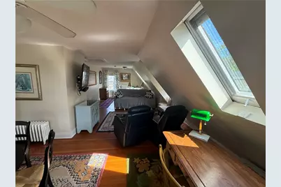 28 Calvert Street #3, Newport, RI 02840 - Photo 6