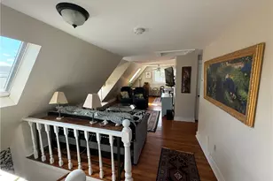 28 Calvert St, Newport, RI 02840 - Photo 4