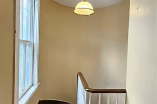 104 Chapin Ave, Providence, RI 02909 - Photo 6