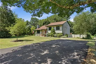 401 Gondola Ave, Jamestown, RI 02835 - Photo 2