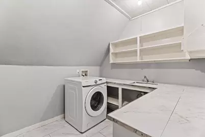 85 Maynard Street, Pawtucket, RI 02860 - Photo 24