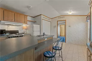34 Langdon Ave, Pawtucket, RI 02861 - Photo 6
