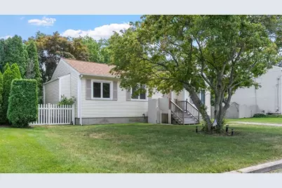23 Justin Way, Cranston, RI 02910 - Photo 2