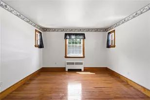 247 W Main Rd, Middletown, RI 02842 - Photo 18