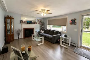 123 Wampanoag Rd, Warwick, RI 02818 - Photo 4