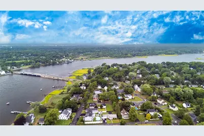 26 Bowden Avenue, Barrington, RI 02806 - Photo 32