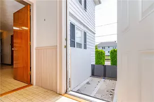 117 Orchard St, East Providence, RI 02914 - Photo 12
