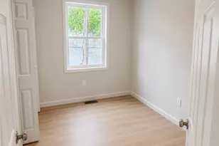 134 Florence St, Providence, RI 02909 - Photo 8
