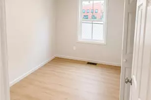 134 Florence St, Providence, RI 02909 - Photo 10