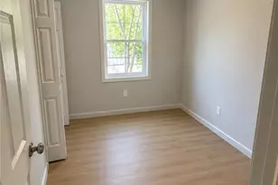 134 Florence St, Providence, RI 02909 - Photo 6