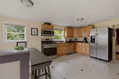 73 Harvard Avenue, Warwick, RI 02889 - Photo 6