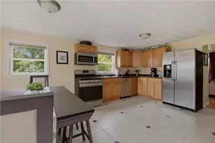 73 Harvard Ave, Warwick, RI 02889 - Photo 6