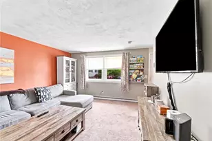 27 Cowesett Ave, West Warwick, RI 02893 - Photo 6