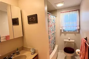 112 Keystone Dr, Warwick, RI 02886 - Photo 8