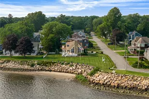 139 Hemlock Ave, Warwick, RI 02886 - Photo 2