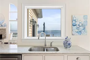 139 Hemlock Ave, Warwick, RI 02886 - Photo 12