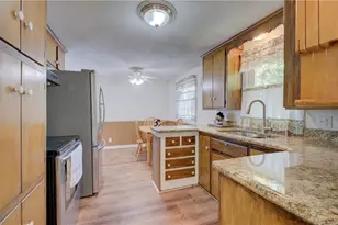 16 Superior St, Warwick, RI 02886 - Photo 14