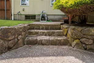 22 Golden View Dr, Johnston, RI 02919 - Photo 40
