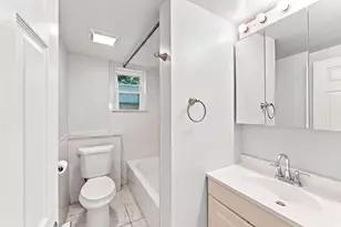 41 Rochambeau Ave, Providence, RI 02906 - Photo 40