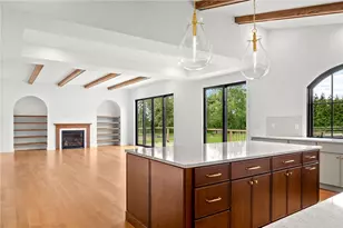 2 Stone Brg Dr, Middletown, RI 02842 - Photo 6
