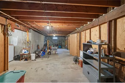 27 Danby Street, Providence, RI 02904 - Photo 32