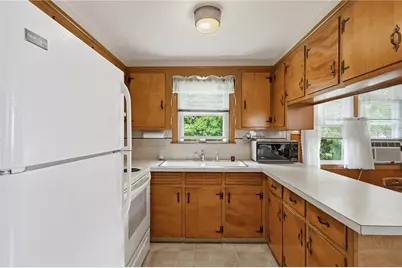 27 Danby Street, Providence, RI 02904 - Photo 14